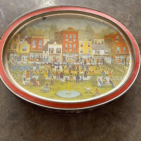 Other - Sunshine biscuits holiday parade tin. Shopping on Main Street
